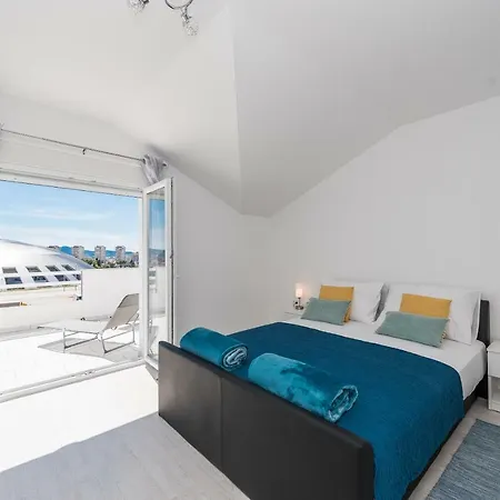 Hiperion Апартаменти