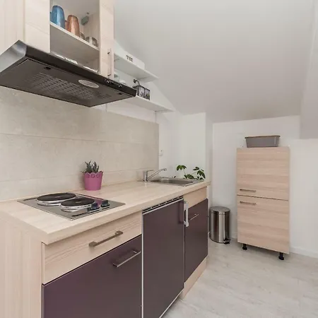 Hiperion Apartmán *