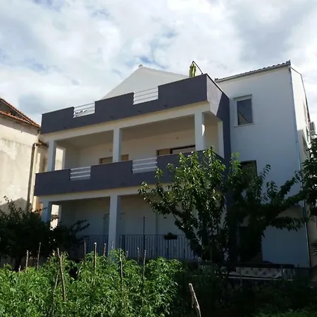 Hiperion Апартаменти Задар