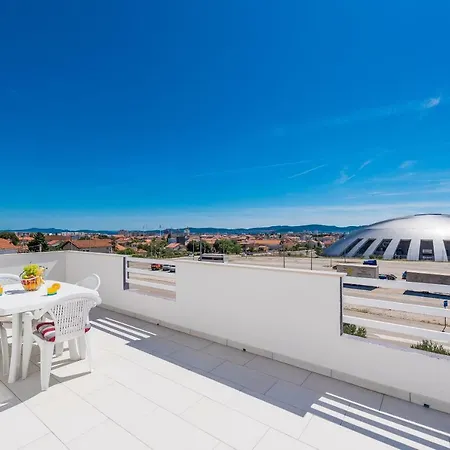 Hiperion Апартаменти