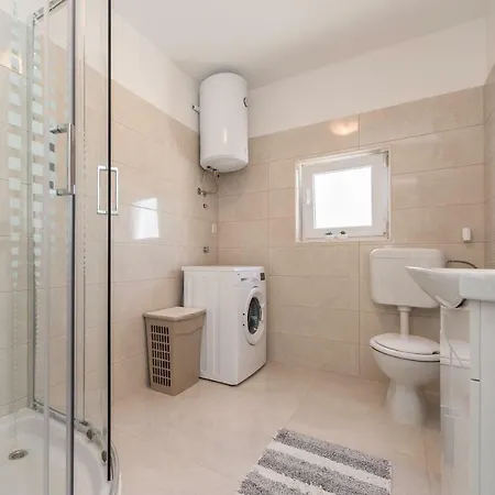 Hiperion Apartment *